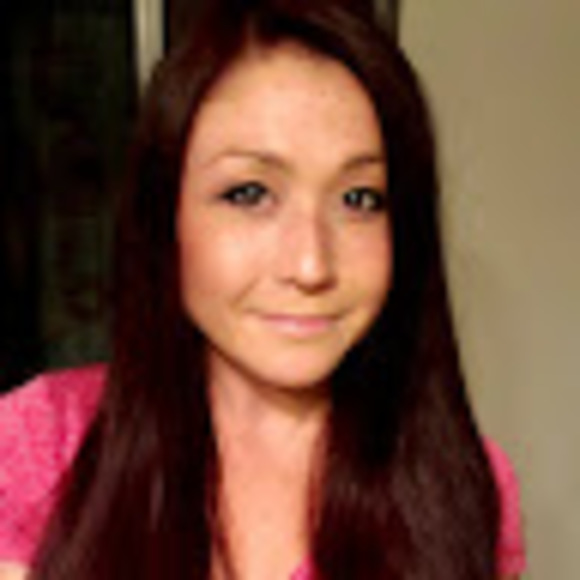 Meet your Posher, Louise - Picture 1 of 1